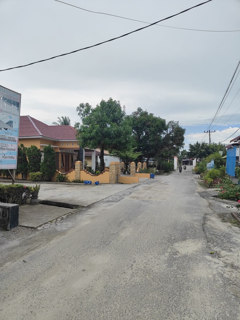 foto gerbang perumahan SUN RISE GARDEN PERBAUNGAN
