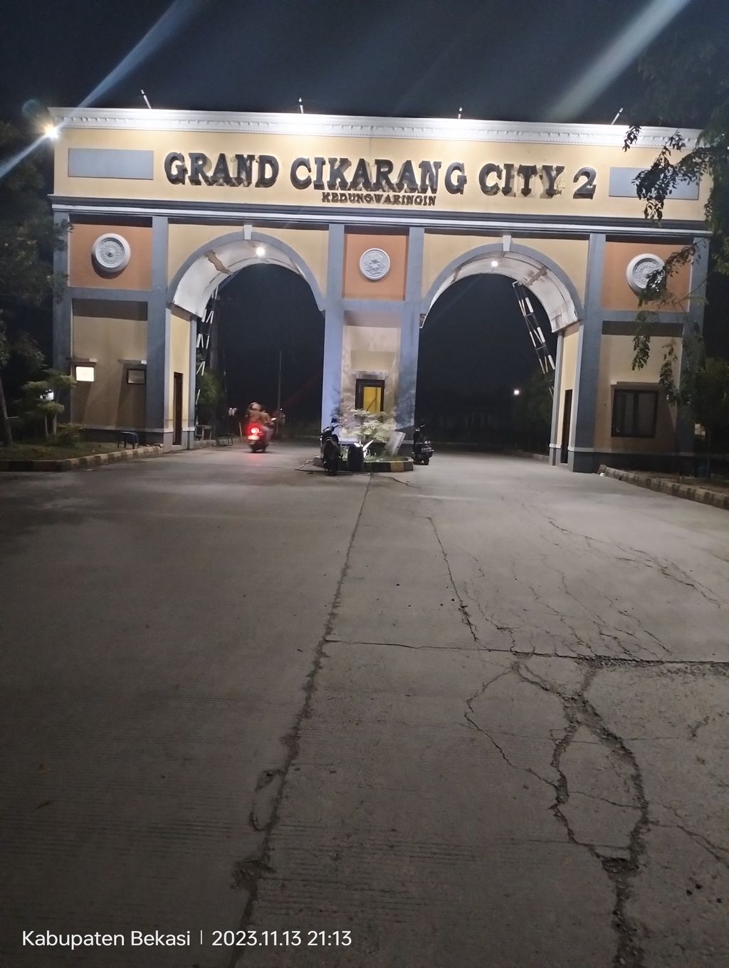 foto gerbang perumahan Grand Cikarang City 2 (GCC 2)