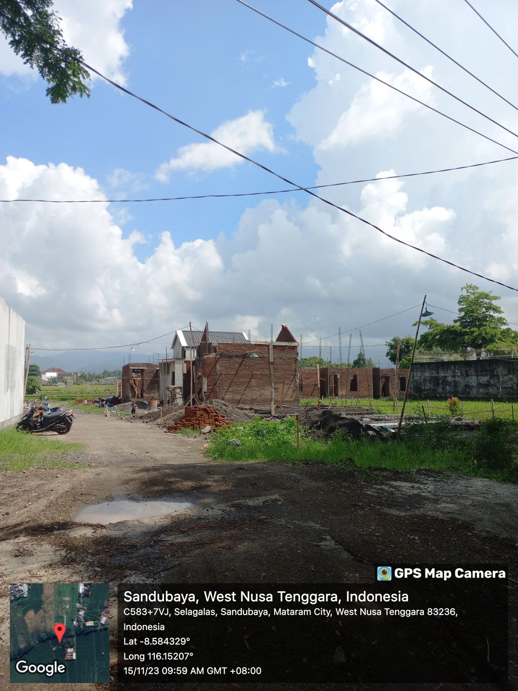 foto gerbang perumahan METAVERSE SELAGALAS
