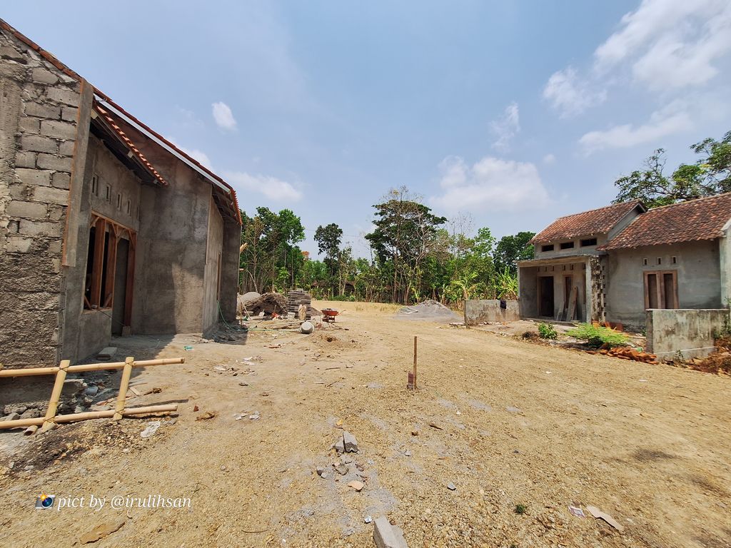 foto posisi tengah perumahan GRIYA ASRI NGEMPLAK