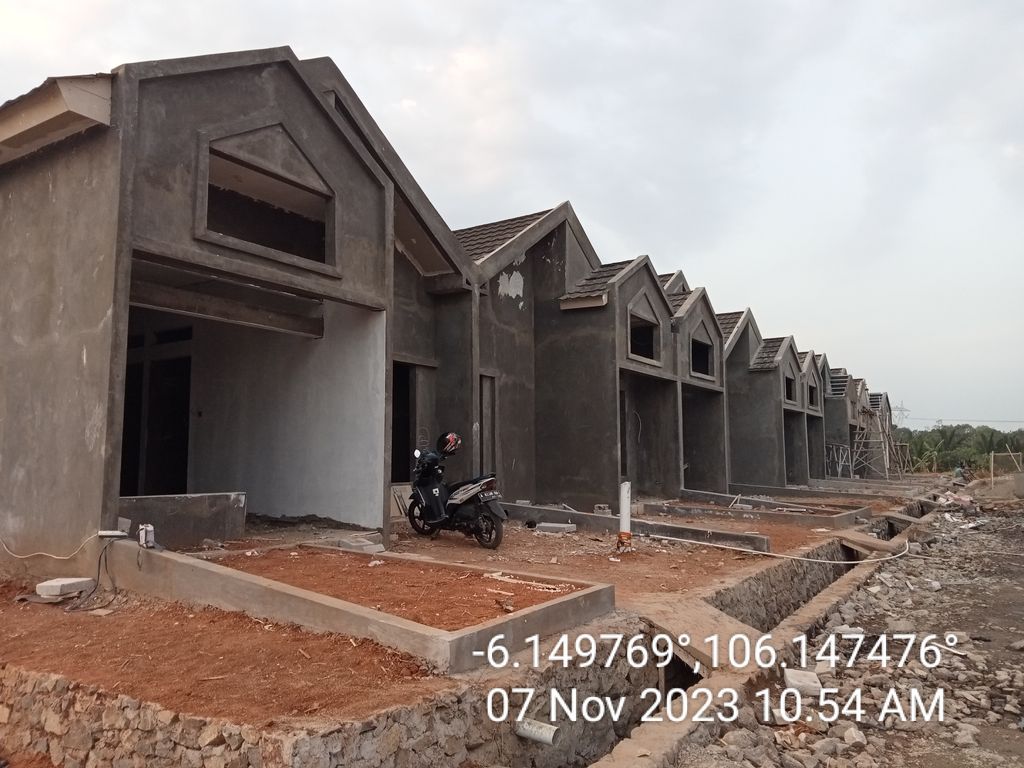 foto tampak rumah tipe 36/60 perumahan KARISMA GELAM ASRI 2