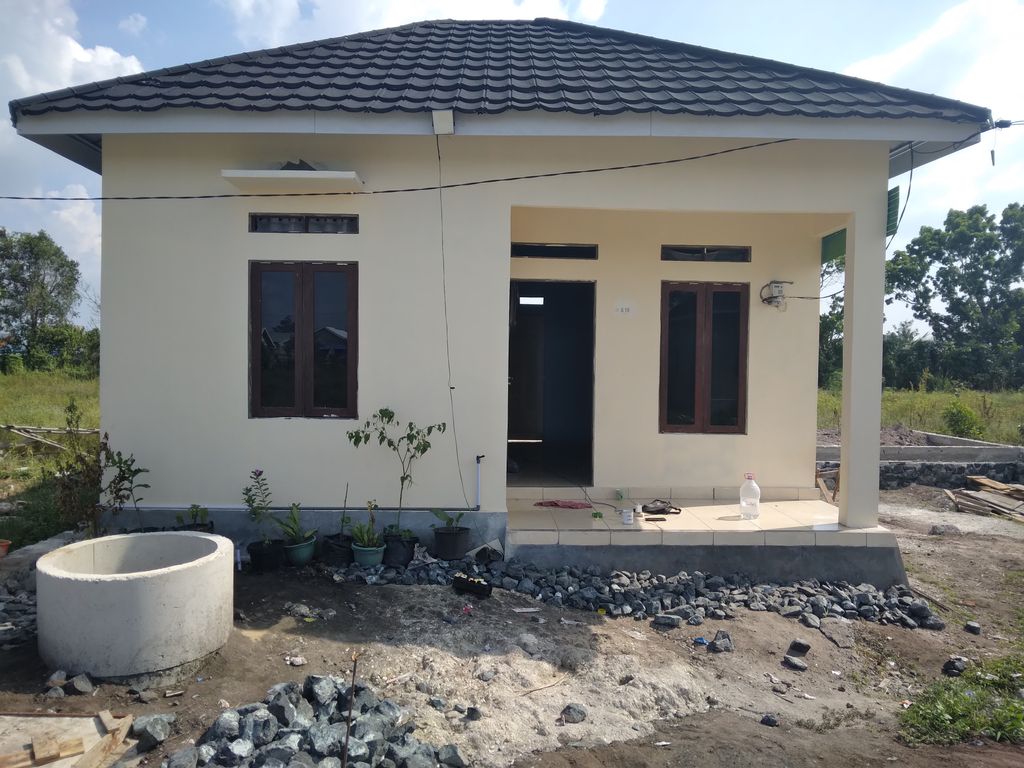 foto contoh rumah perumahan PERMATA RESIDENCE V