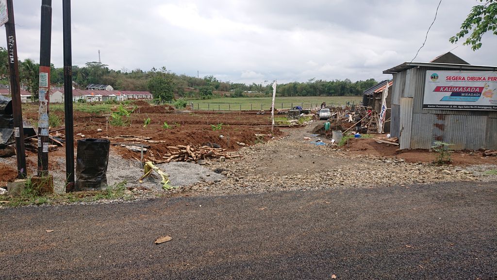 foto gerbang perumahan KALIMASADA WIRADADI
