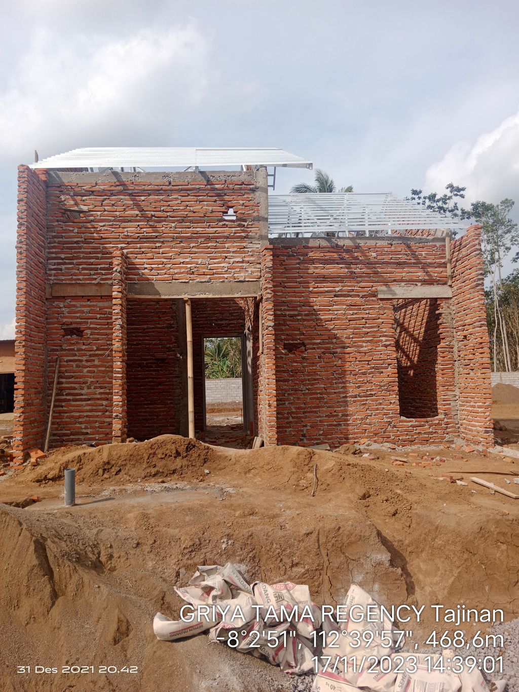 foto contoh rumah perumahan GRIYA TAMA REGENCY