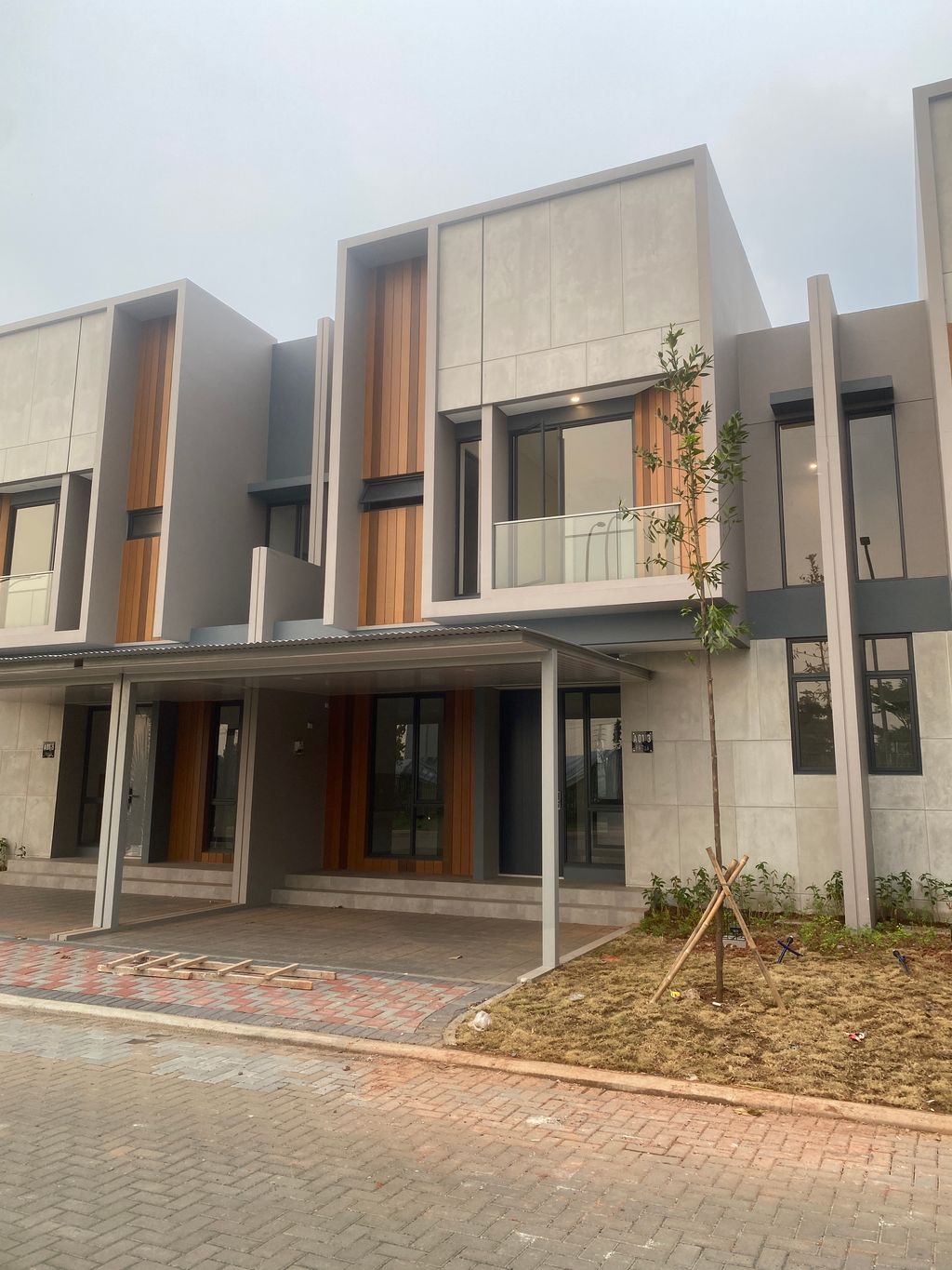 foto contoh rumah perumahan GRAND FREJA