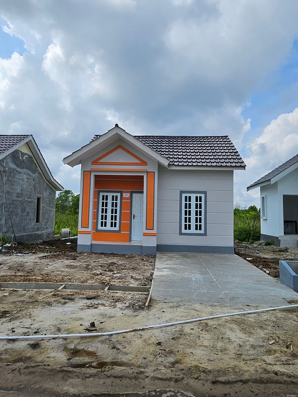 foto contoh rumah perumahan PERUMAHAN CASADOVA KALIBATA