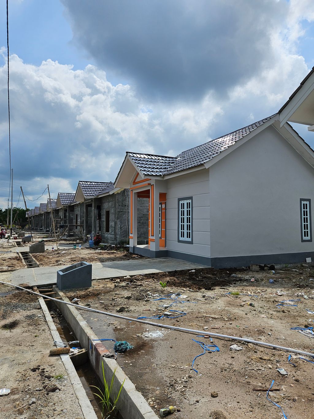 foto gerbang perumahan PERUMAHAN CASADOVA KALIBATA