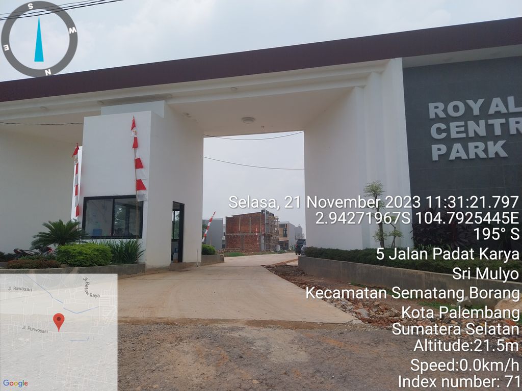 foto gerbang perumahan Royal Central Park