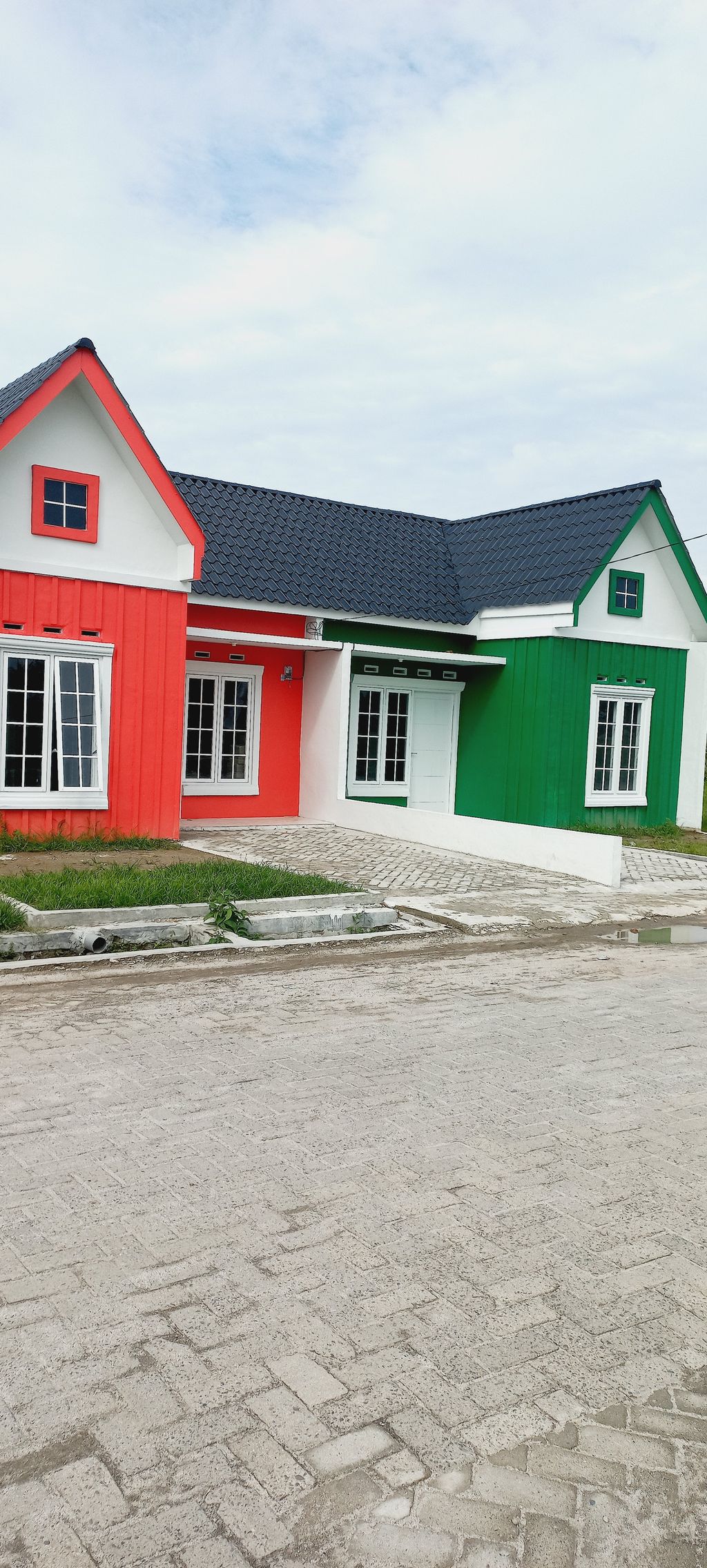 foto posisi tengah perumahan RUMAH PONDOK 8