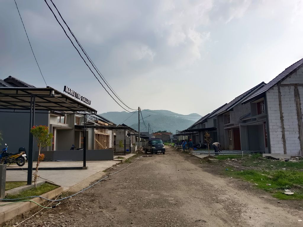 foto posisi tengah perumahan Pesona Mekar Asri Residence