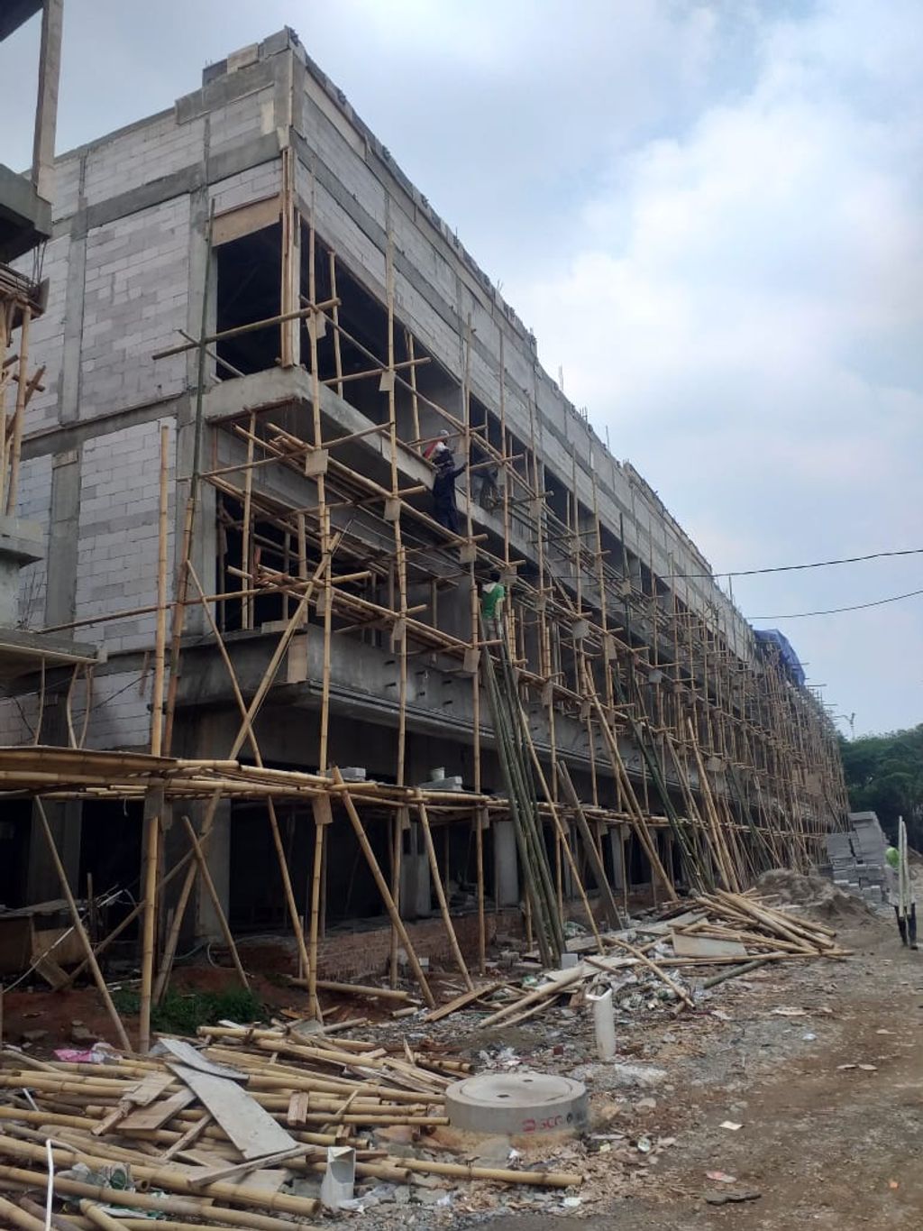 foto posisi tengah perumahan Greenwich Business Park