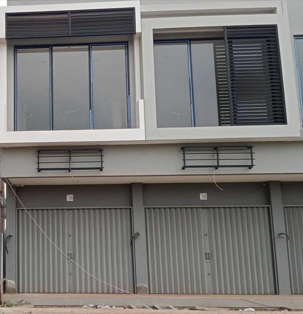 foto tampak rumah tipe T.131/62.NW perumahan GRAND WISATA ZONA 2 DAN 3