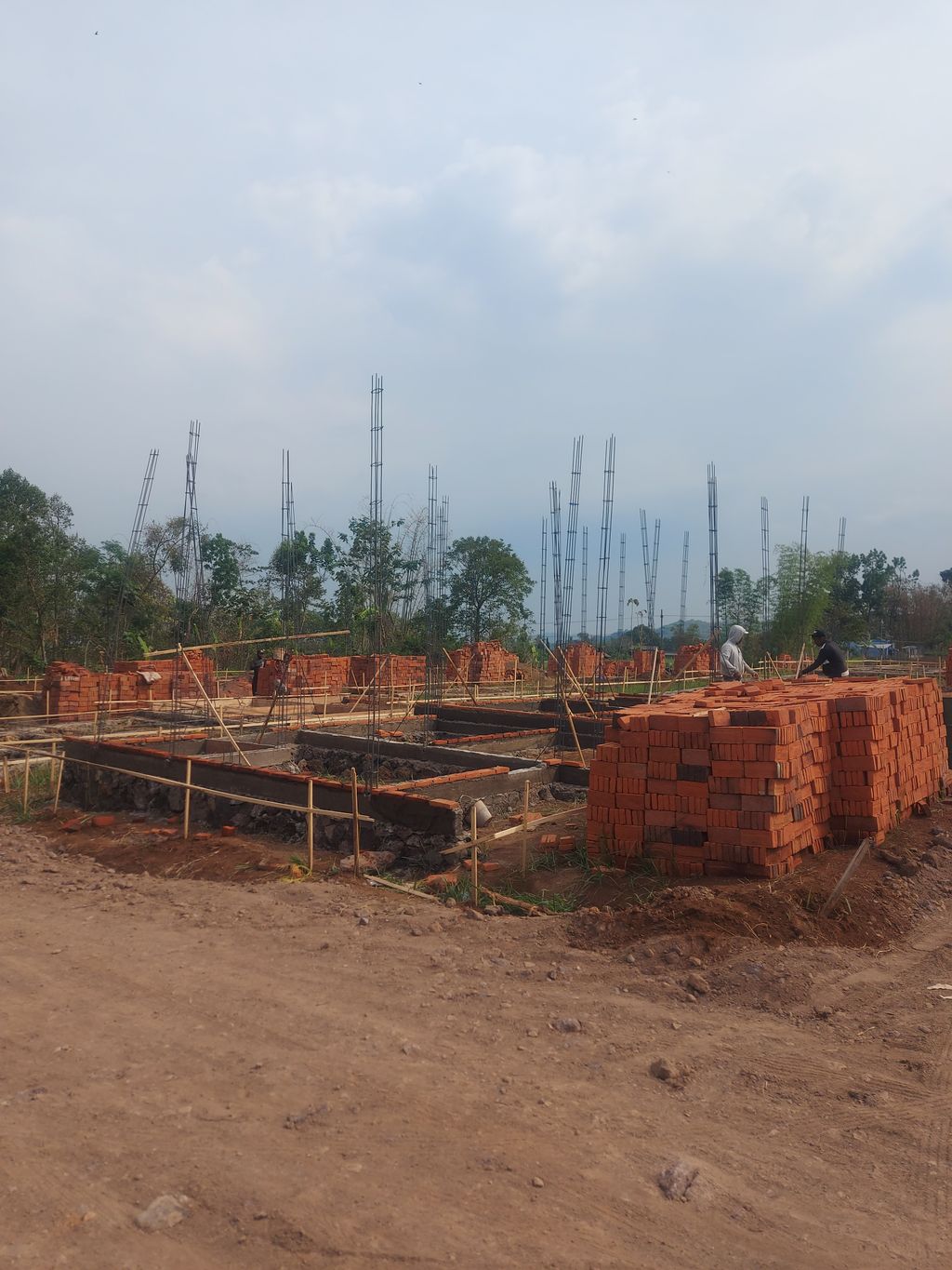 foto posisi tengah perumahan GRAND LAWANG RESIDENCE TAHAP 5