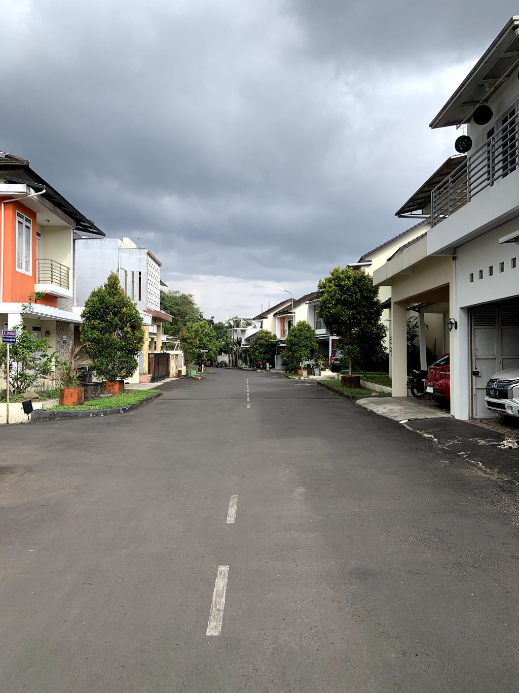 foto posisi tengah perumahan KARISMA SILIWANGI RESIDENCE THP2