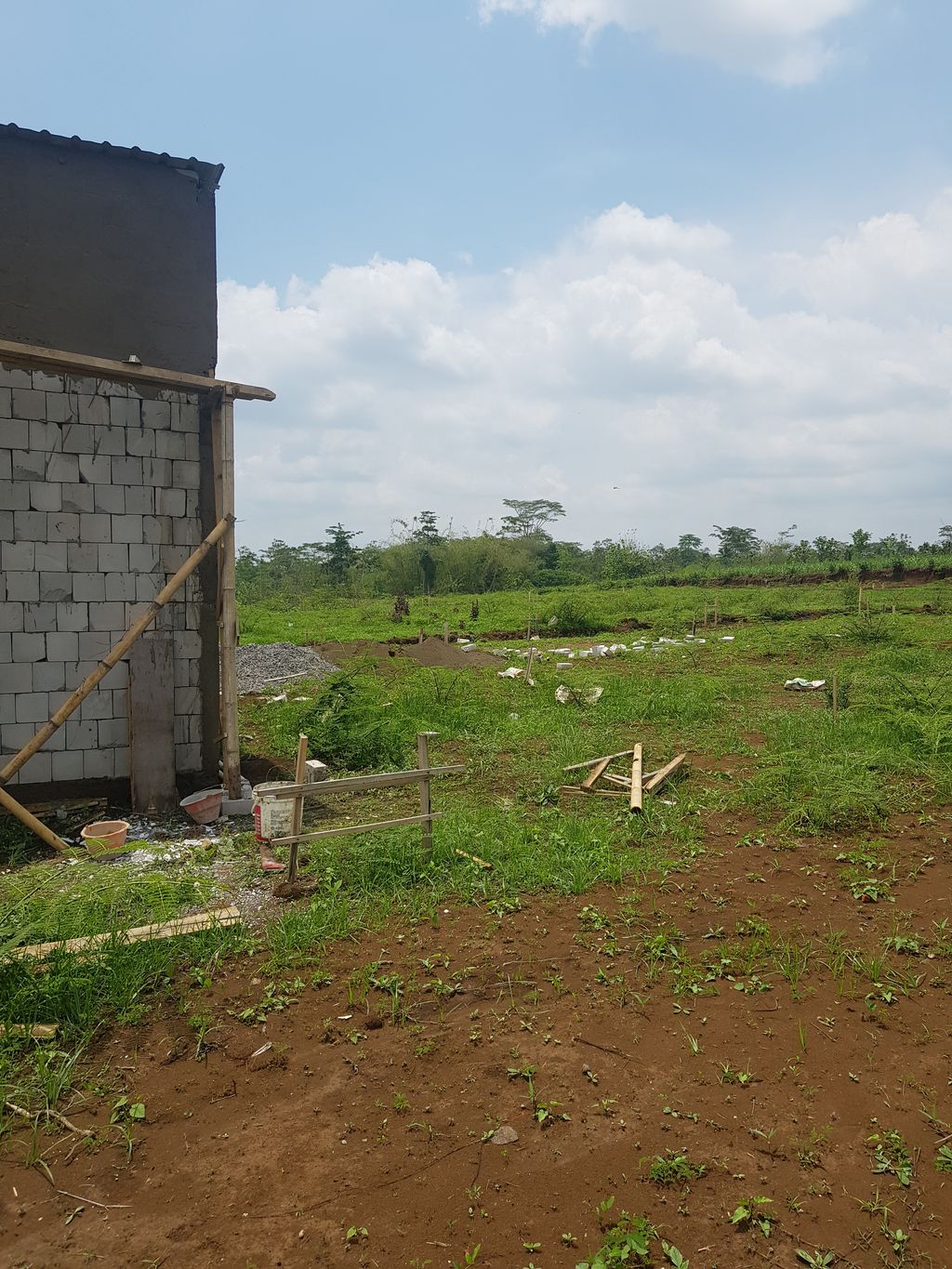 foto posisi tengah perumahan INDIRISMA REGENCY SIDORAHAYU