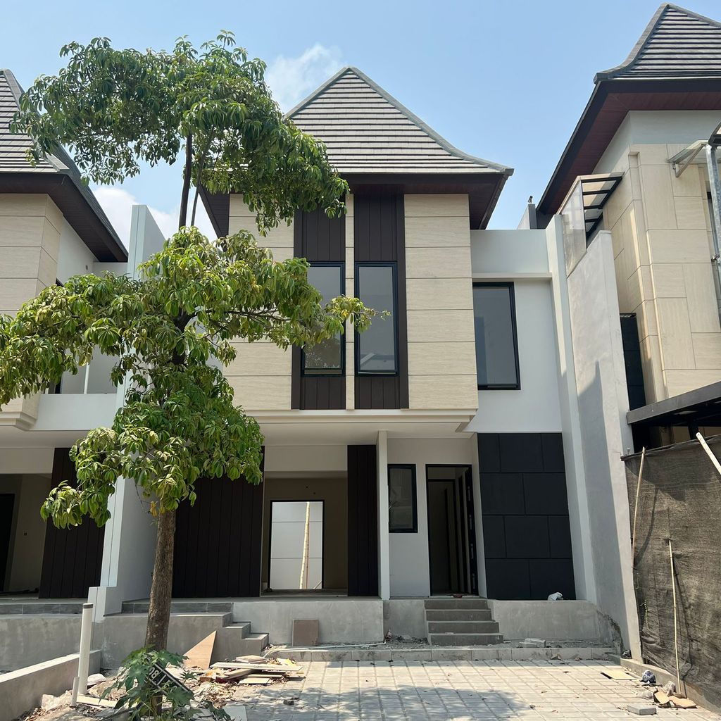 foto tampak rumah tipe 125 perumahan Hyarta EcoVillage