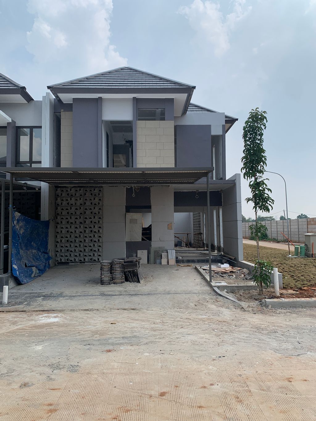 foto contoh rumah perumahan GRAND WISATA DISTRIK 2