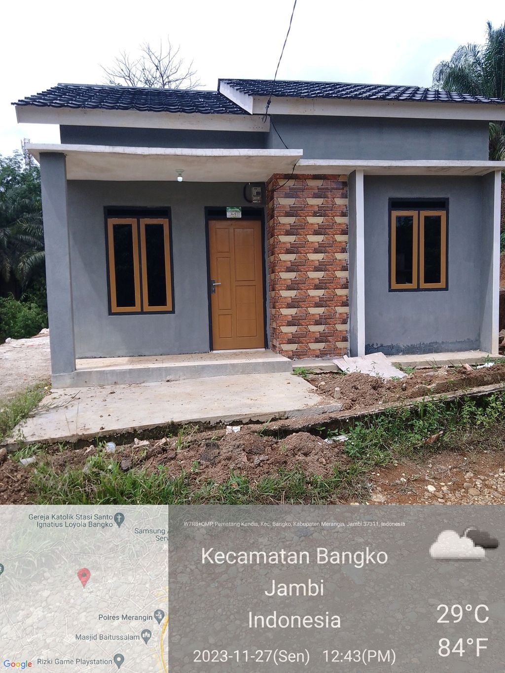 foto contoh rumah perumahan Mulya Regency