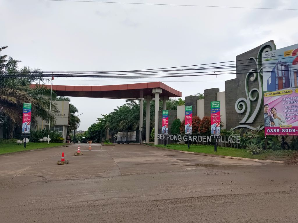 foto gerbang perumahan Serpong Garden Village-Dahlia Extension