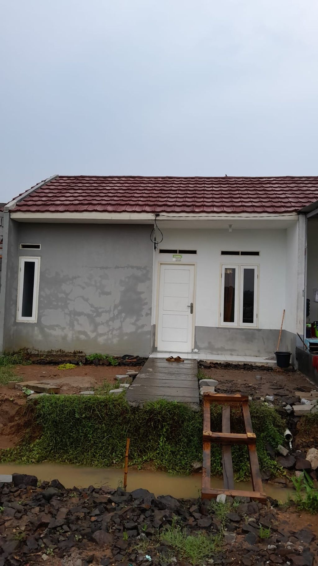 foto contoh rumah perumahan UNTUNG SUROPATI