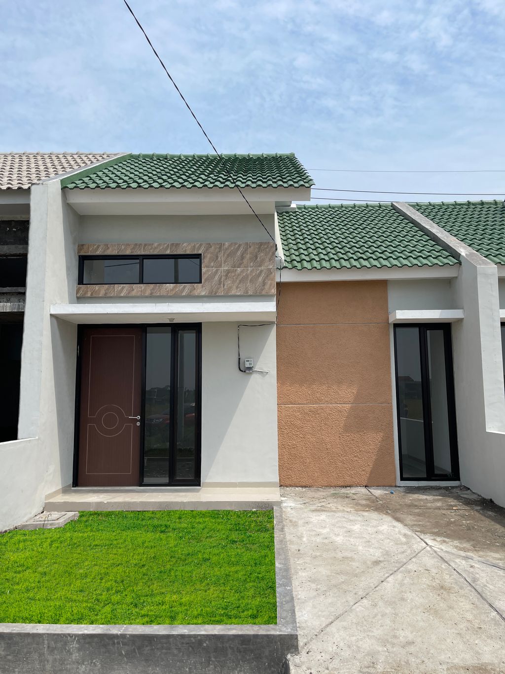 foto tampak rumah tipe Dahlia perumahan Griya Candramas