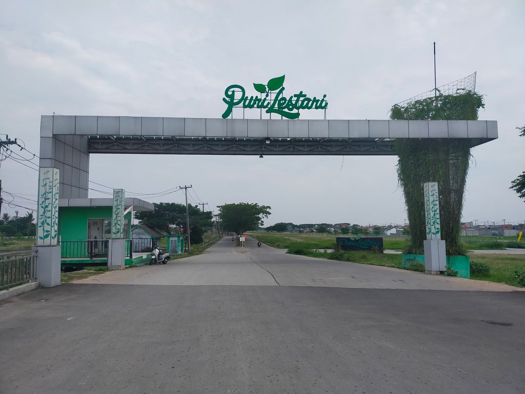 foto gerbang perumahan PURI LESTARI CLUSTER PURI INDAH