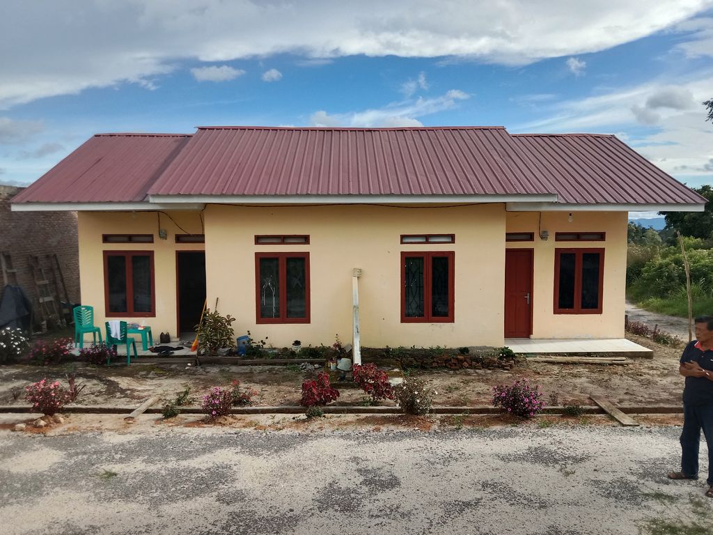 foto contoh rumah perumahan Tongam Residence