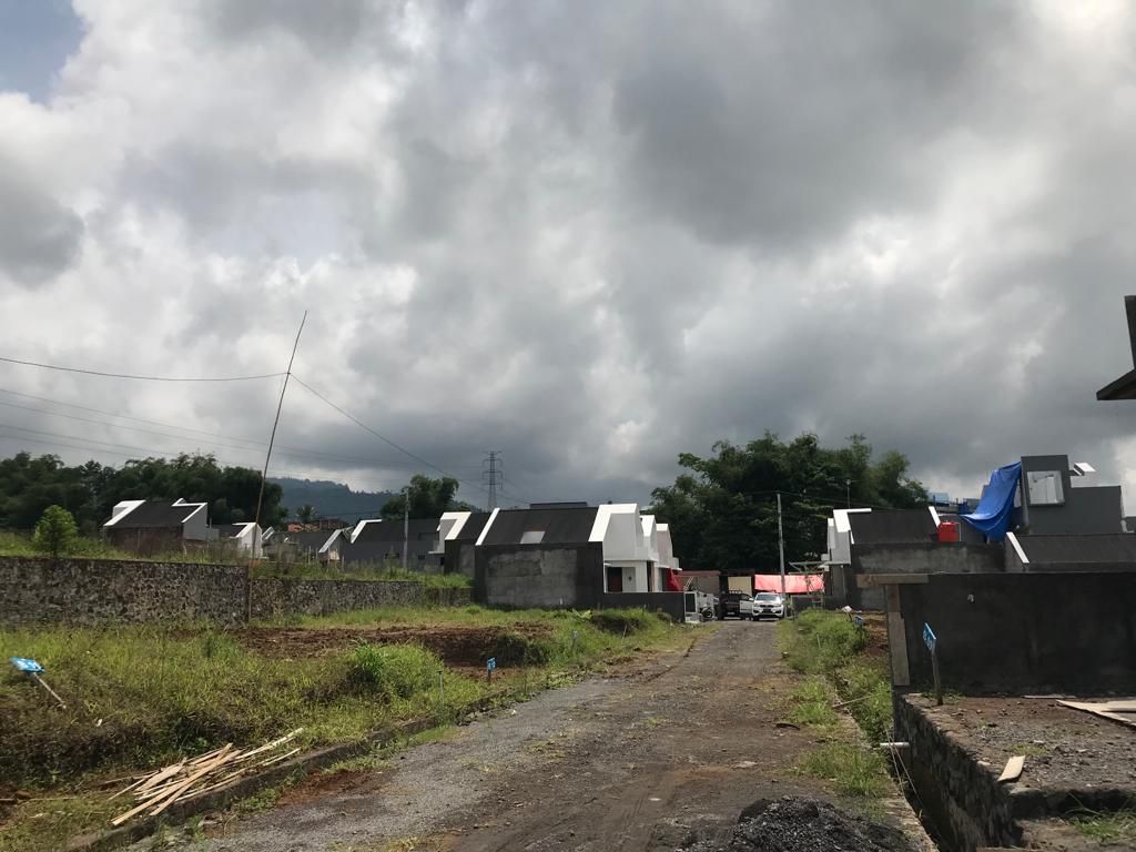 foto posisi tengah perumahan SUDUNGDEWO RESIDENCE