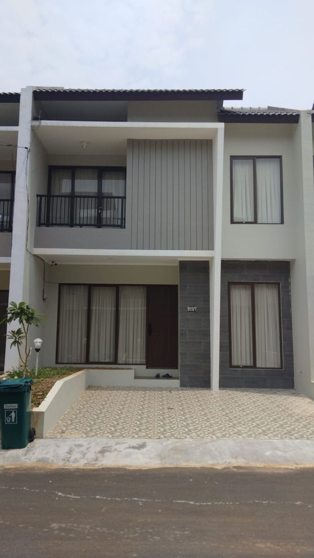 foto tampak rumah tipe 69/84 perumahan PERUMAHAN PERMATA CIMANGGIS THP 2