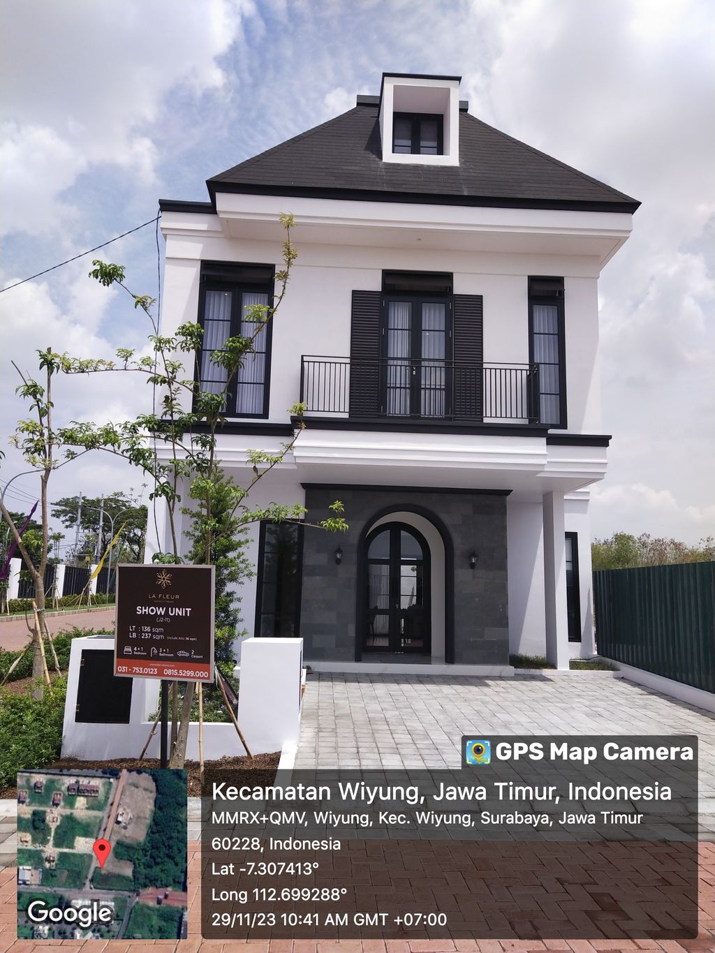 foto contoh rumah perumahan Dian Istana La Fleur