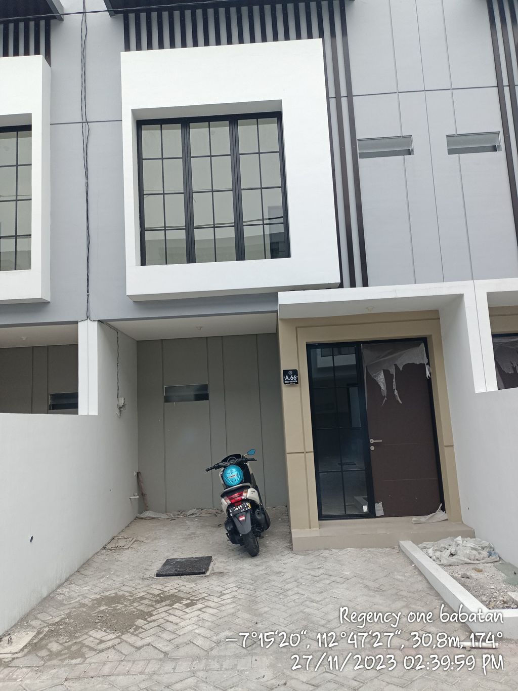 foto contoh rumah perumahan Regency One Babatan