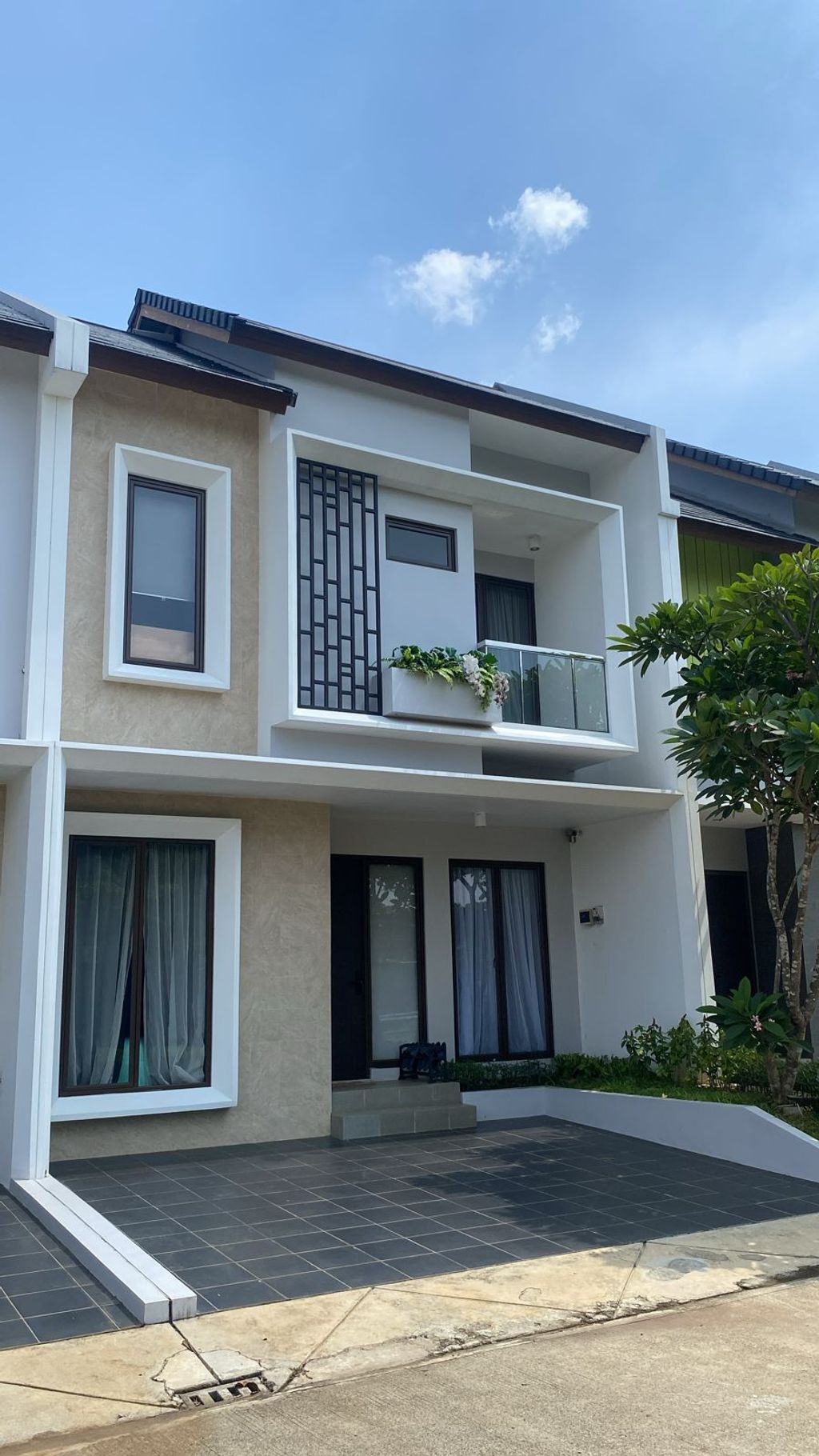 foto tampak rumah tipe BIRENDRA perumahan PERUMAHAN ASANA RESIDENCE THP 2