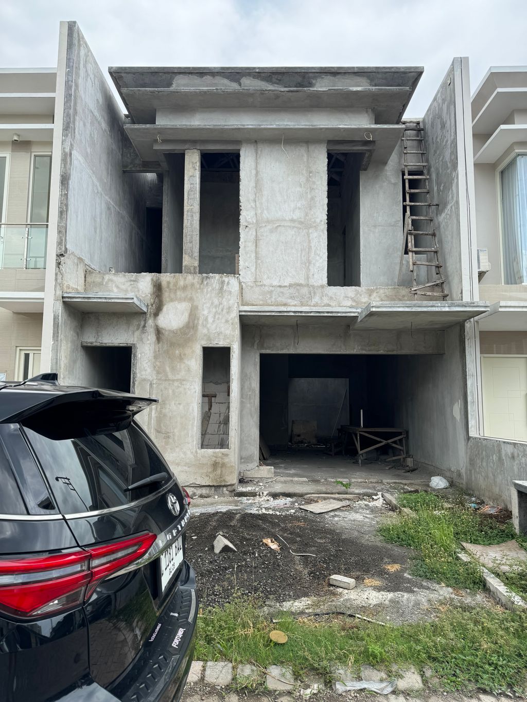 foto tampak rumah tipe Lavinia B7 perumahan De Victory Regency (Tanjungsari Sejahtera)