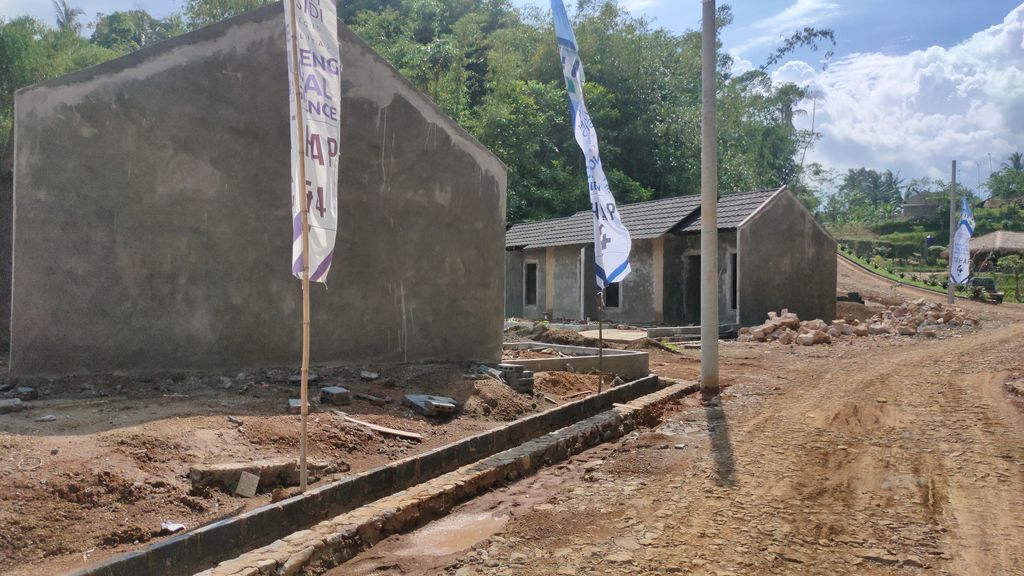 foto posisi tengah perumahan Benteng Royal Residence 4
