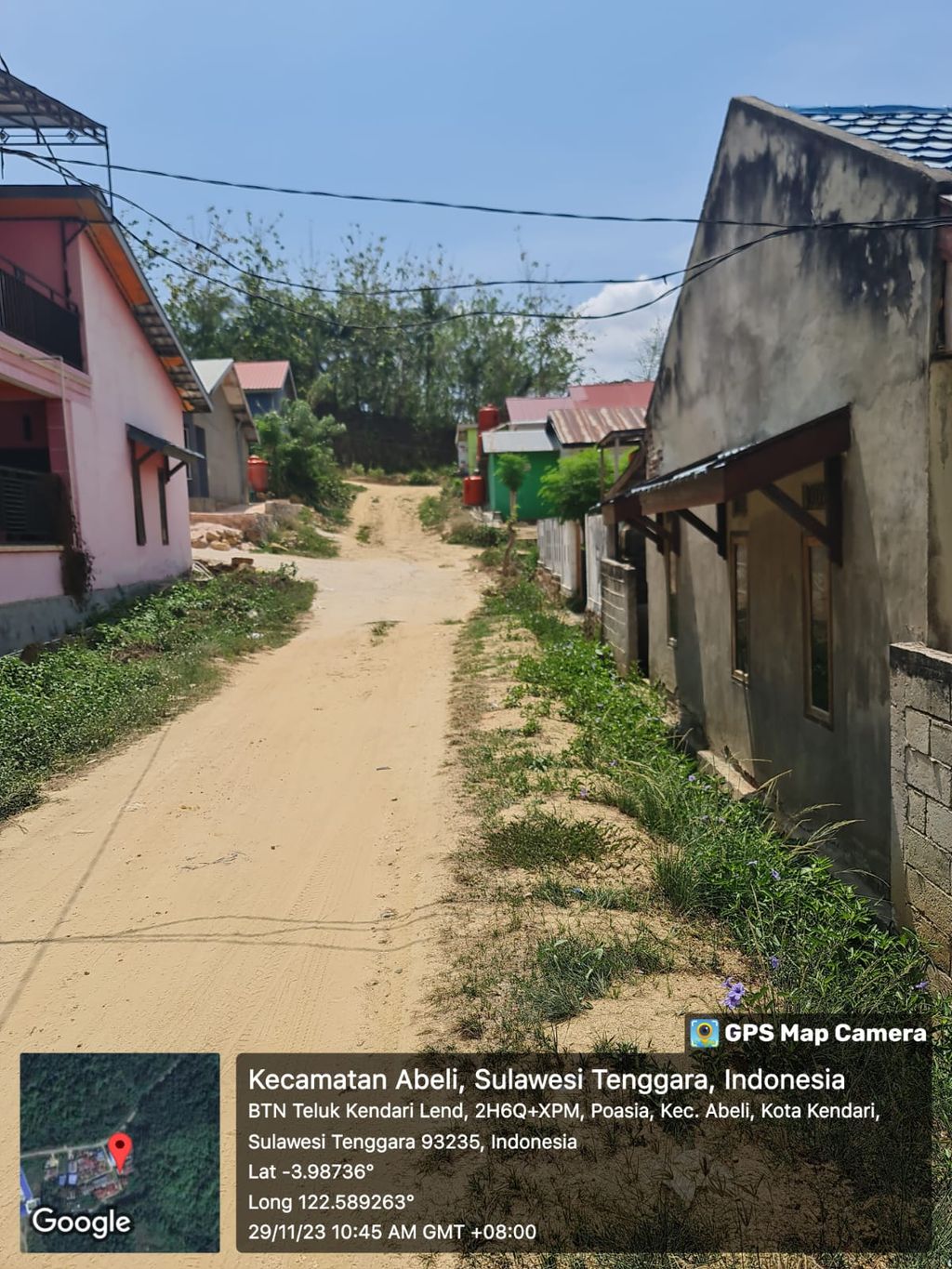 foto gerbang perumahan TELUK KENDARI LAND
