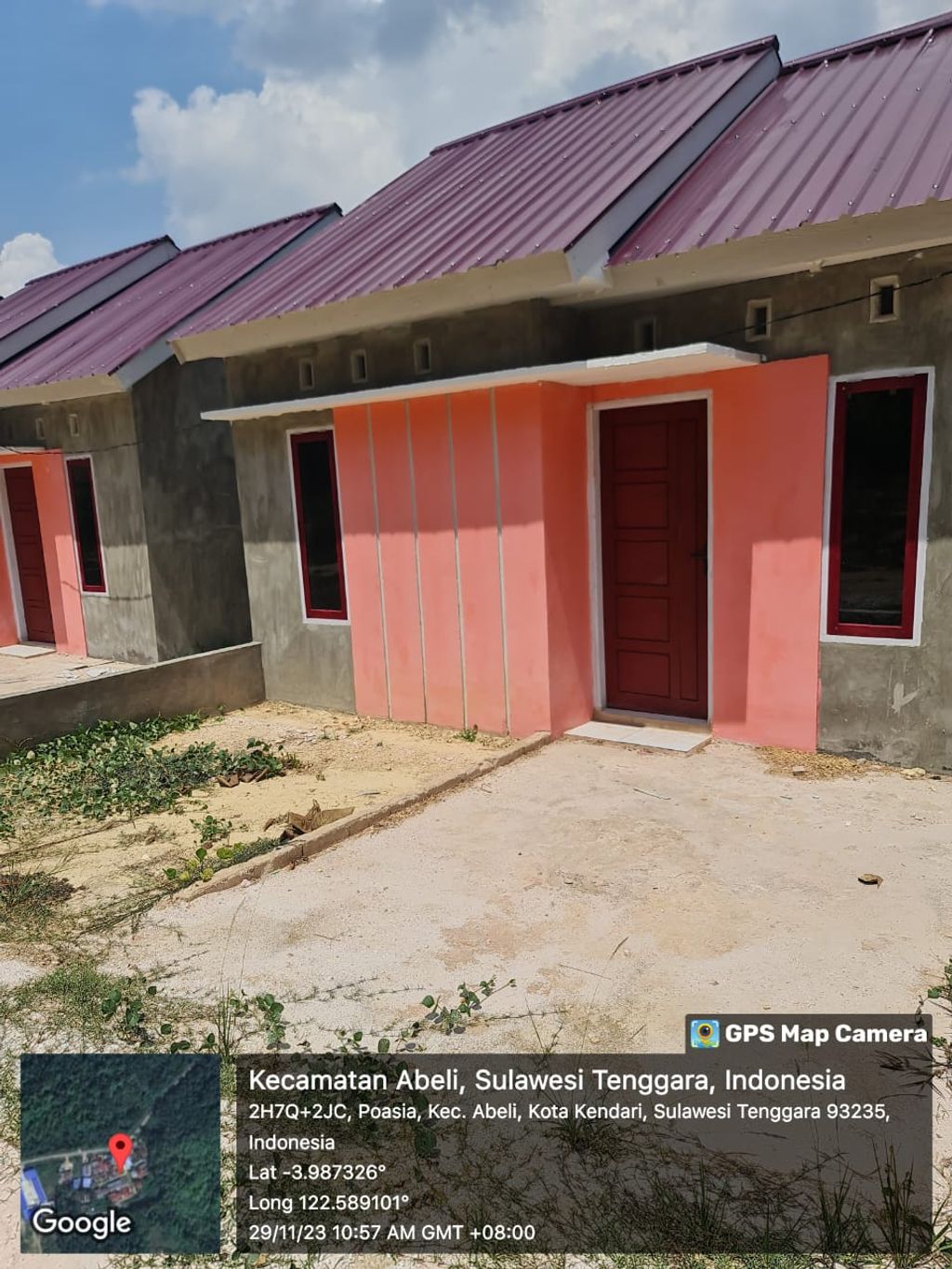 foto posisi tengah perumahan TELUK KENDARI LAND