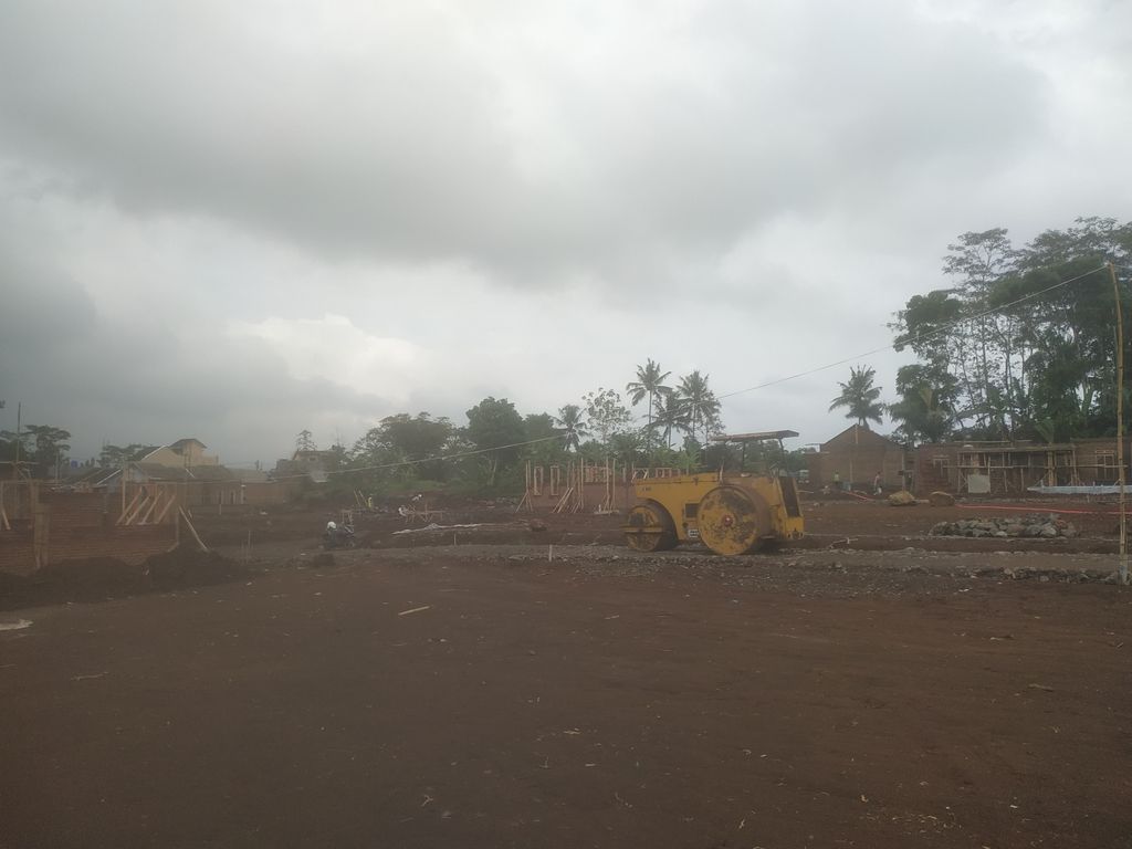 foto posisi tengah perumahan MAHENDRA REGENCY TAMANSARI