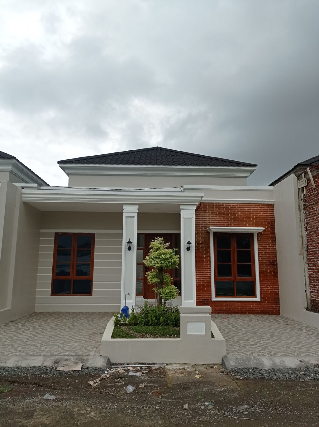foto contoh rumah perumahan Hastina Bancarkembar