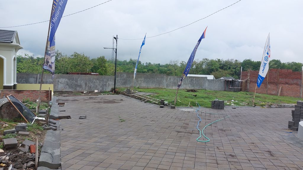 foto posisi tengah perumahan CASA MEDITERRANEA - BUKIT MUTIARA RESIDENCE