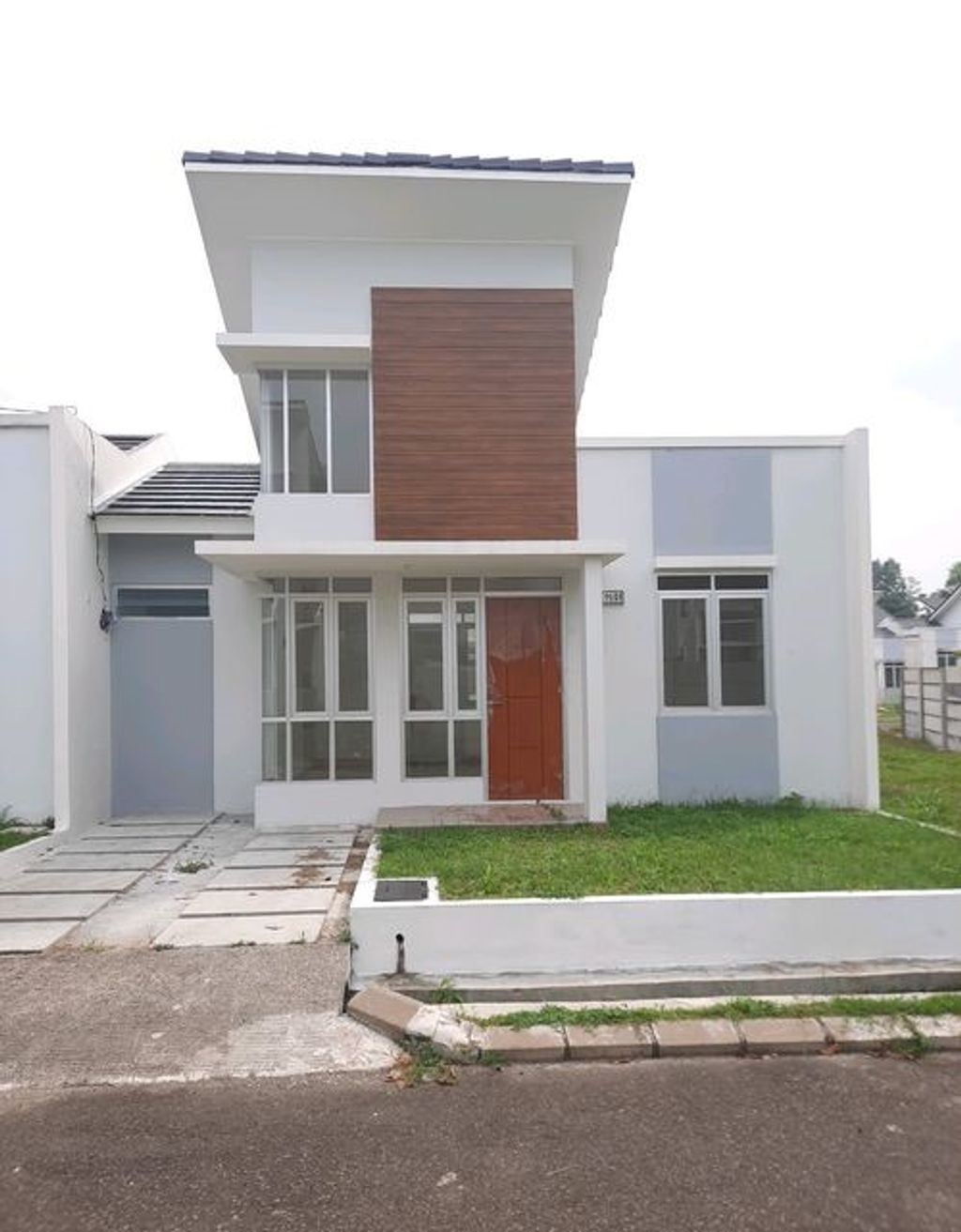 foto tampak rumah tipe MAPLE SUDUT perumahan GREEN COVE