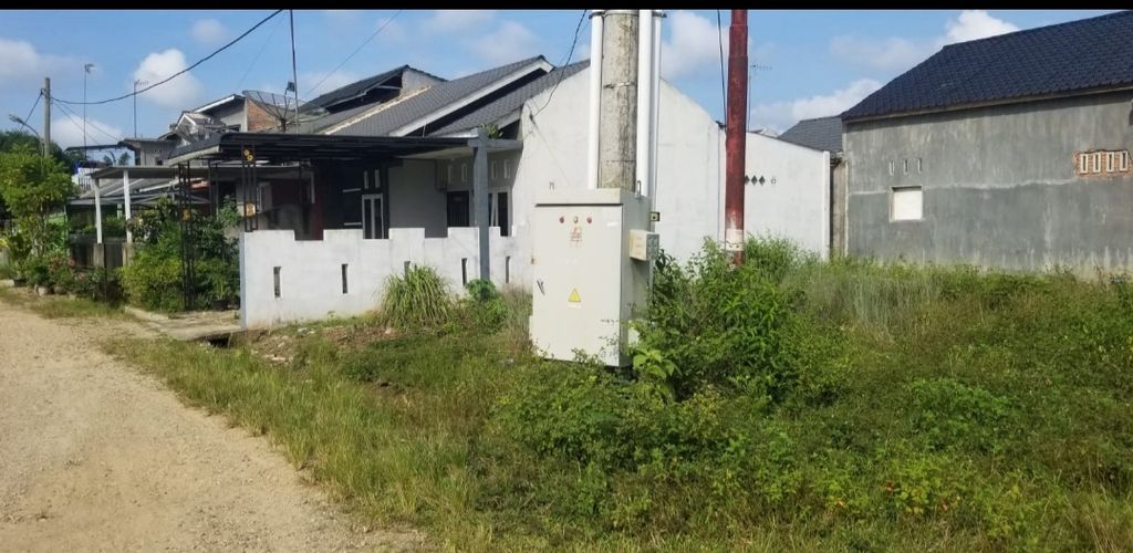 foto gerbang perumahan CEMPAKA MAS