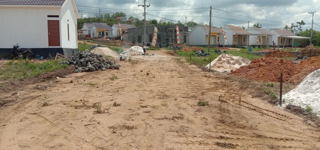 foto posisi tengah perumahan Bumi Indah Permai Residence Tahap 2