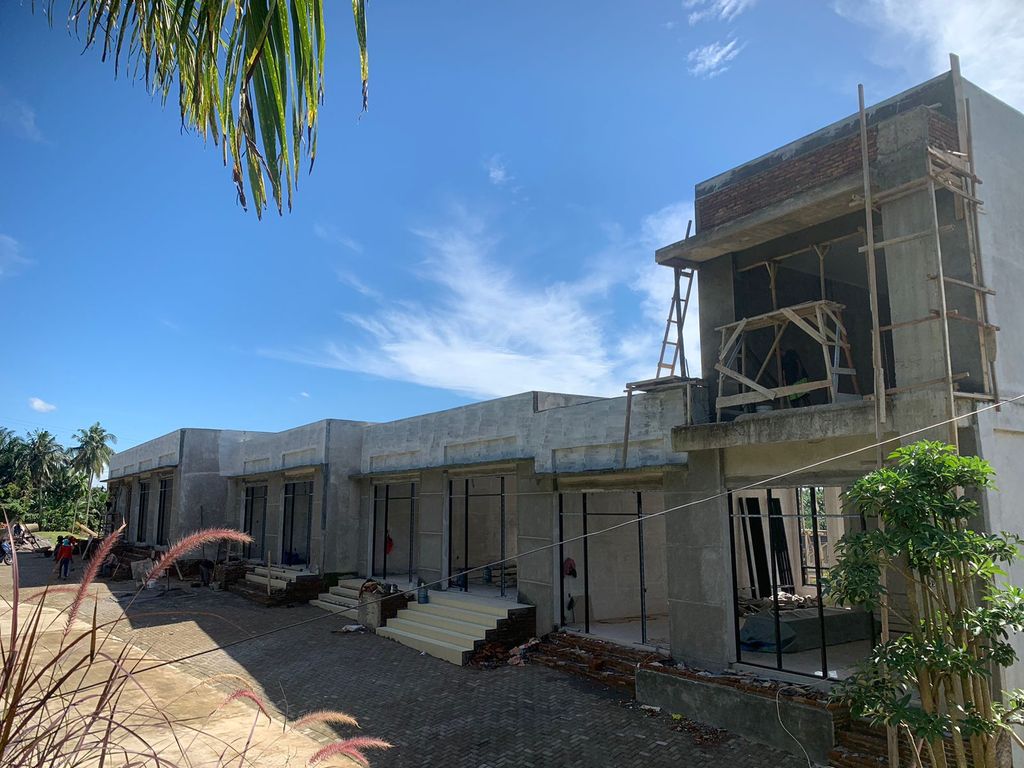 foto tampak rumah tipe HILLCREST COMMERCIAL STRIP 1 perumahan Savanna Sumatera