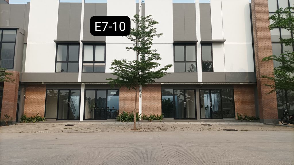 foto tampak rumah tipe SOHO Deluxe Badan + Loft perumahan Kota Baru Srivijaya