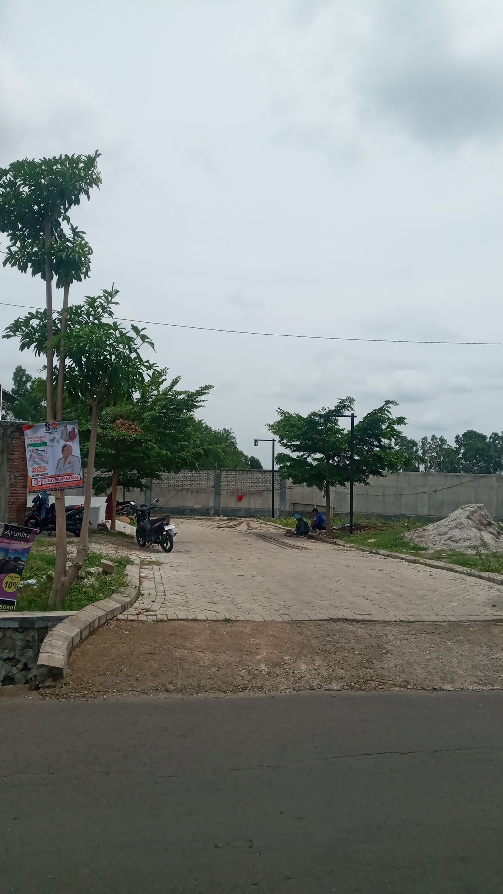 foto gerbang perumahan PERUMAHAN TRIAS CASA ARUNIKA