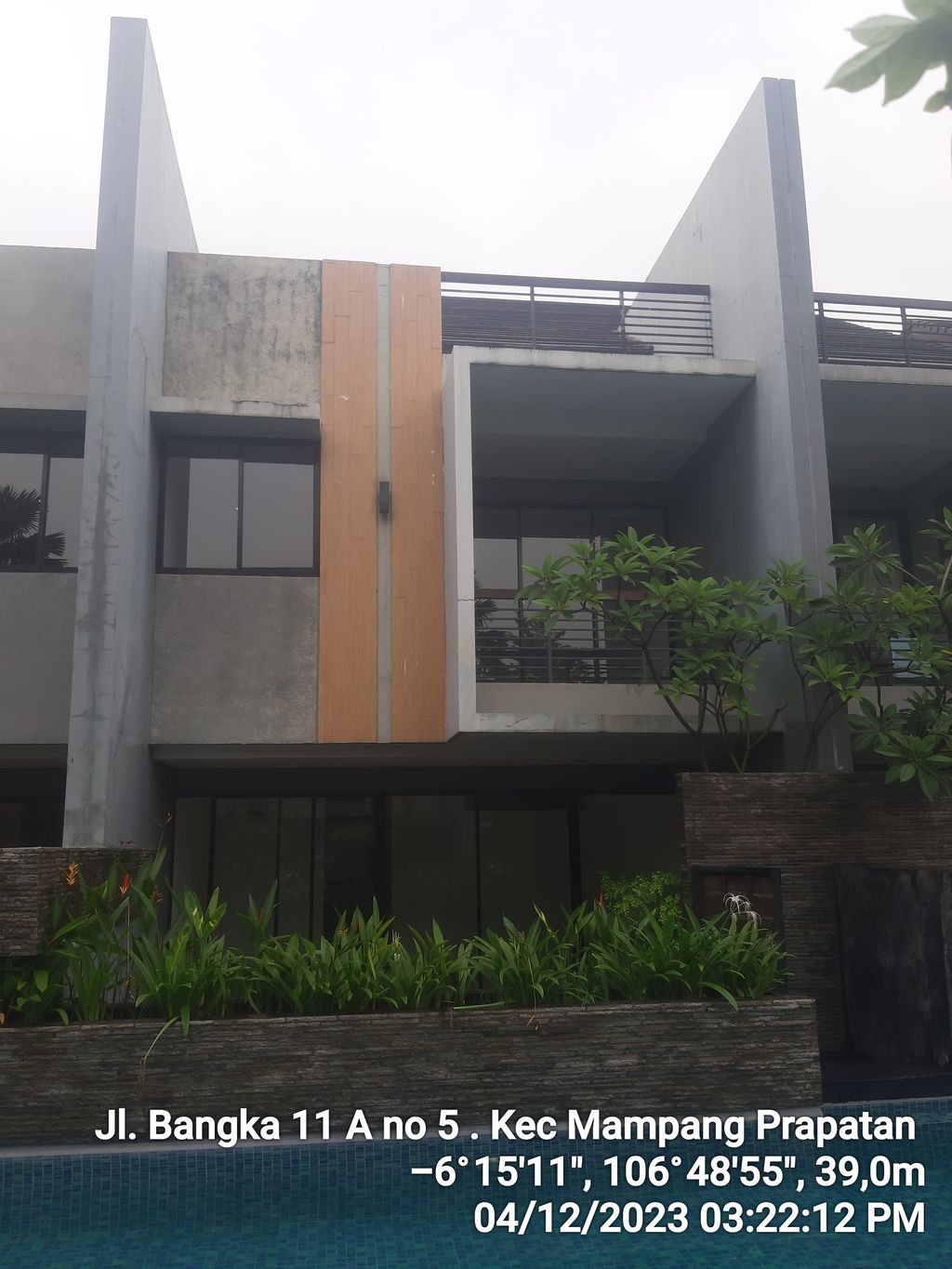 foto contoh rumah perumahan Amaryllis Kemang Townhouse