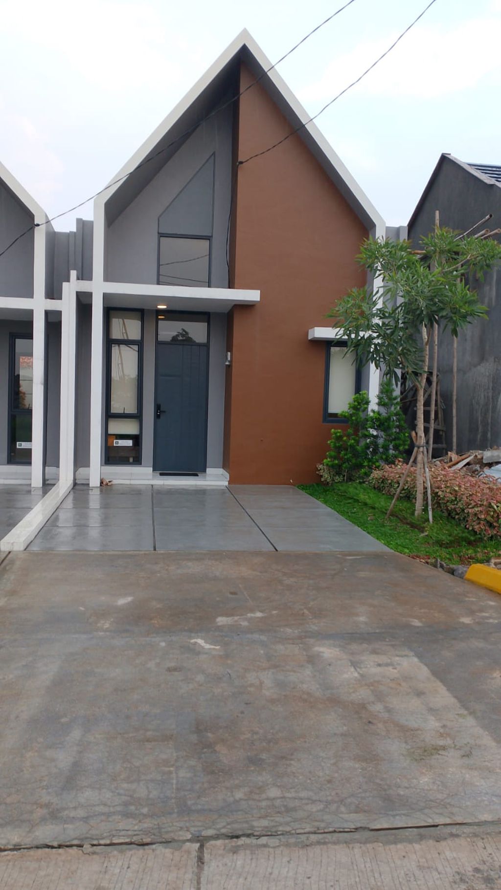 foto tampak rumah tipe 36 New Ruby perumahan KAMAYA HILLS