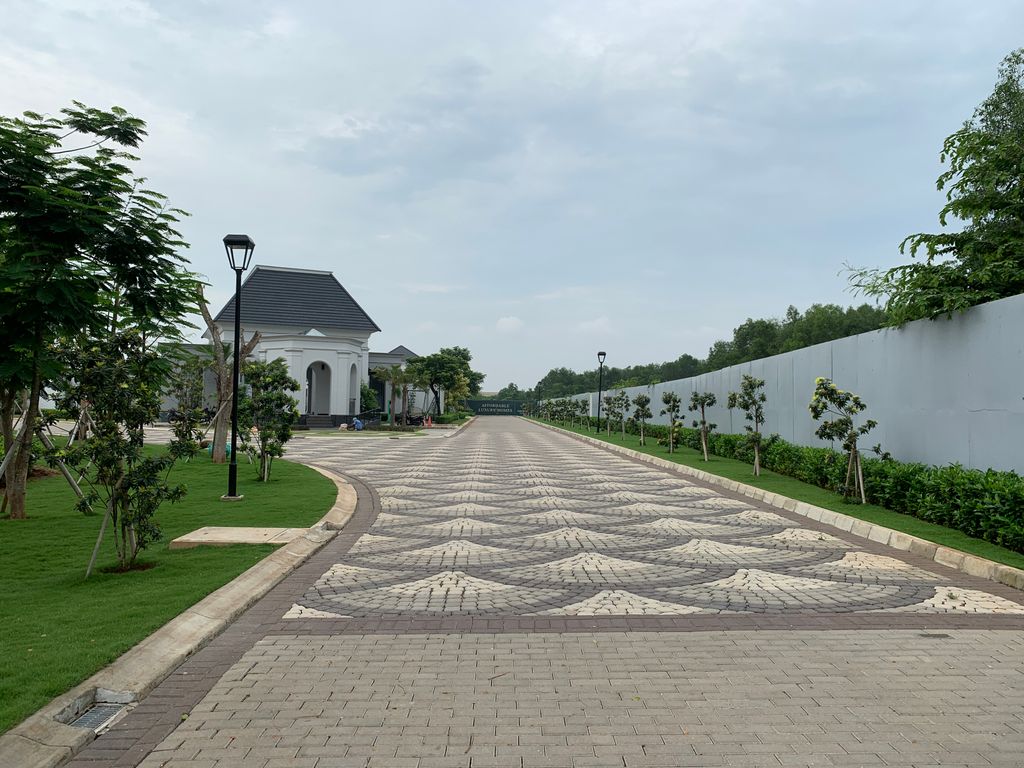 foto posisi tengah perumahan Summarecon Emerald Karawang - Cluster Verena