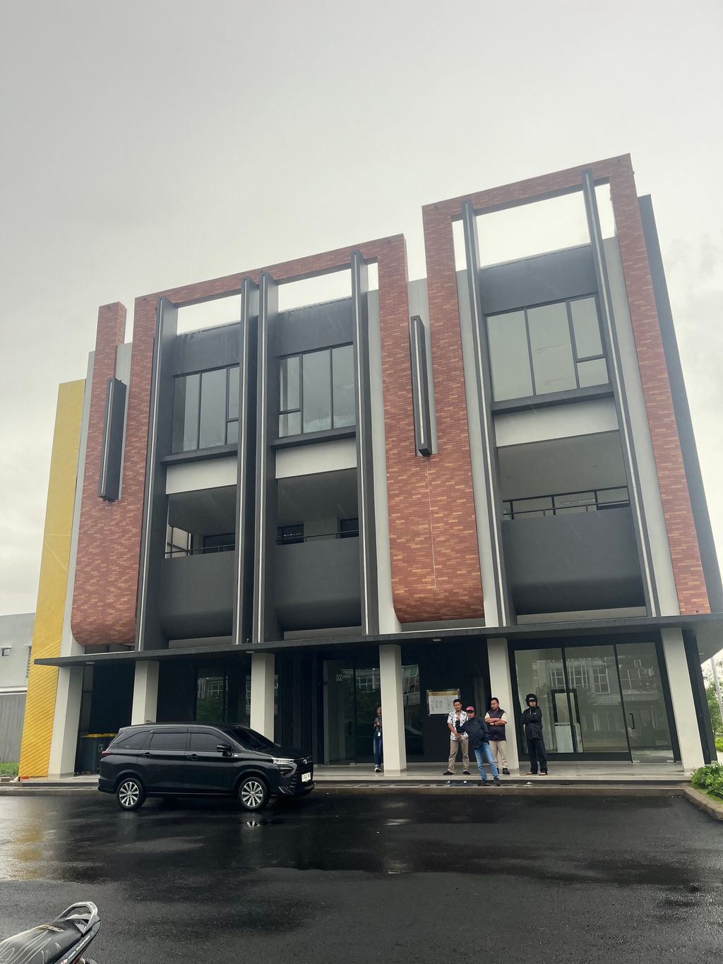 foto contoh rumah perumahan SUMMARECON BANDUNG - SAPPHIRE COMMERCIAL