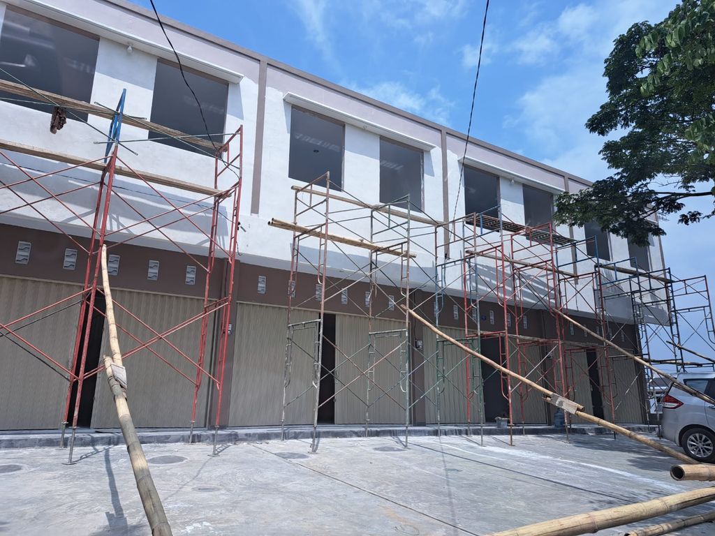 foto tampak rumah tipe Ruko 80/40 perumahan Gading Tutuka residence